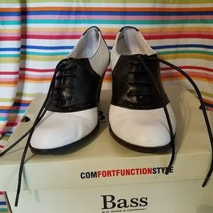 Bass heeled saddle shoes